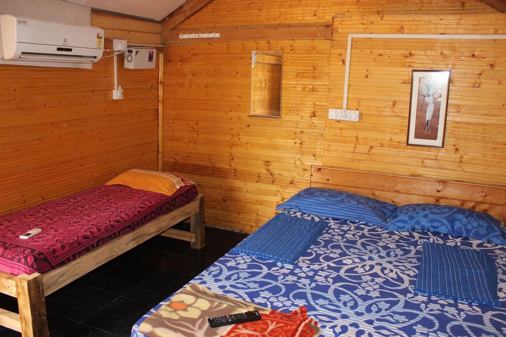 קלנגוטה Tivai Beach Cottages מראה חיצוני תמונה