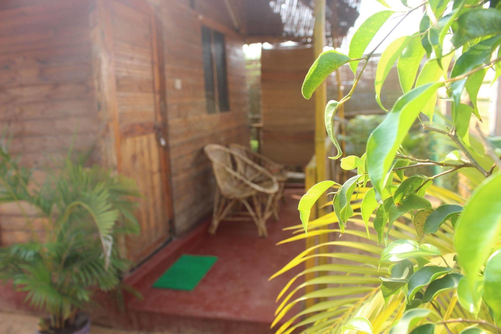 קלנגוטה Tivai Beach Cottages מראה חיצוני תמונה