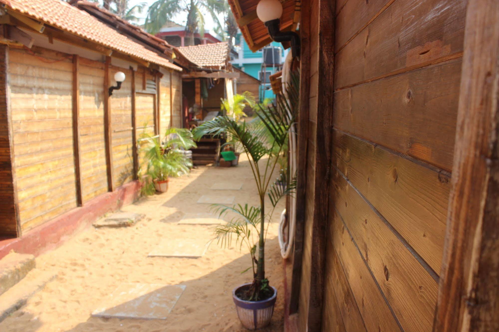 קלנגוטה Tivai Beach Cottages מראה חיצוני תמונה